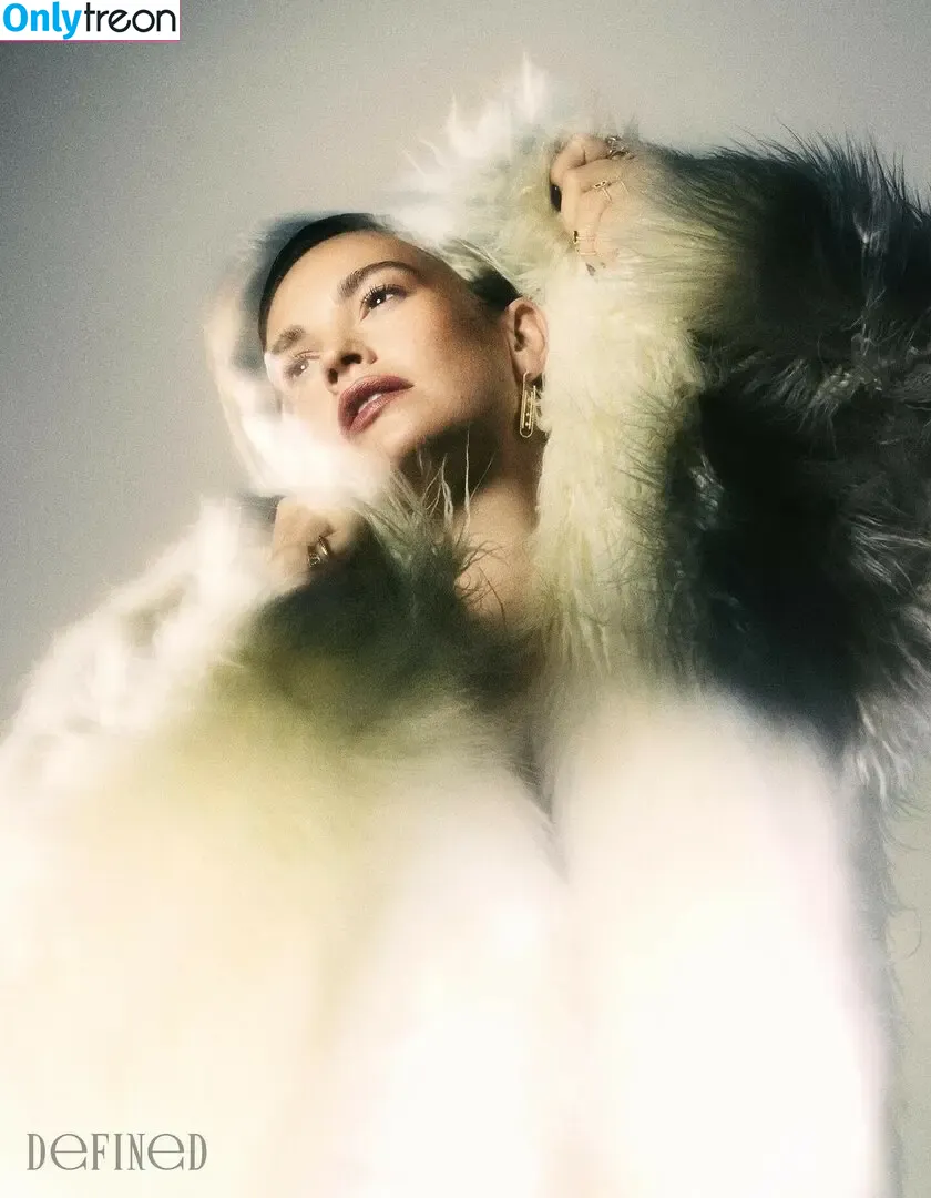 Lily James голая photo #1573 (lillyjames / lilyjamesofficial)