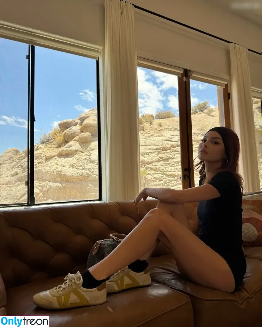 Lily May Mac nude photo #0101 (lilymay08077 / lilymaymac)
