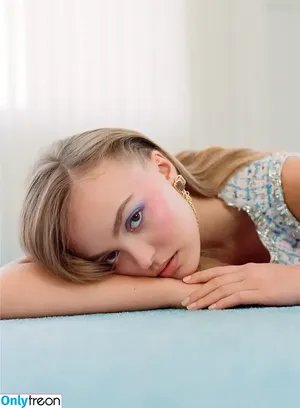 Lily-Rose Depp / Lily Rose Depp / lilyrose_depp / lilyrosemeldepp фото голая #0186
