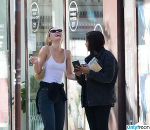 Lily-Rose Depp / Lily Rose Depp / lilyrose_depp / lilyrosemeldepp фото голая #0271