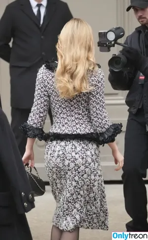 Lily-Rose Depp / Lily Rose Depp / lilyrose_depp / lilyrosemeldepp фото голая #0387