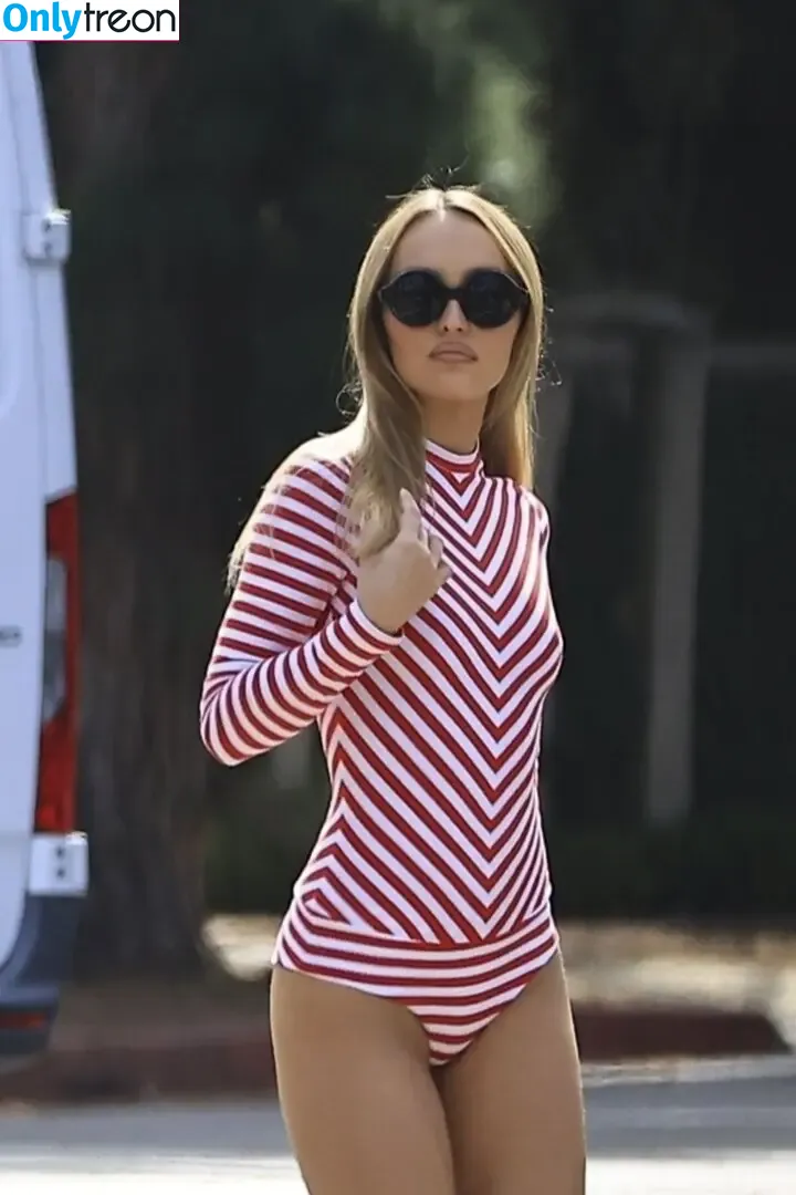 Lily-Rose Depp nude photo #0100 (Lily Rose Depp / lilyrose_depp / lilyrosemeldepp)
