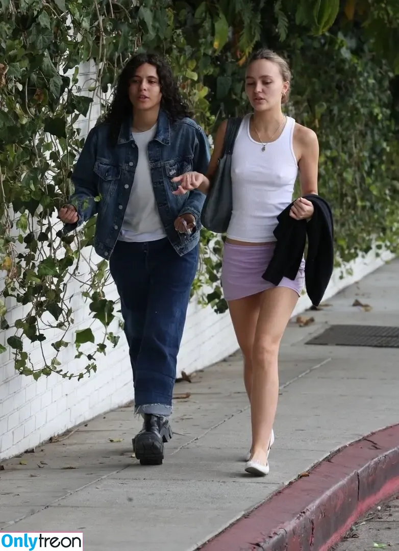 Lily-Rose Depp голая photo #0148 (Lily Rose Depp / lilyrose_depp / lilyrosemeldepp)