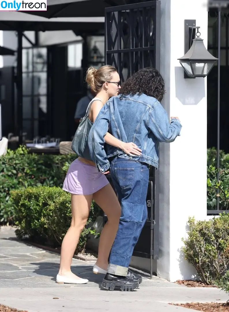 Lily-Rose Depp голая photo #0169 (Lily Rose Depp / lilyrose_depp / lilyrosemeldepp)