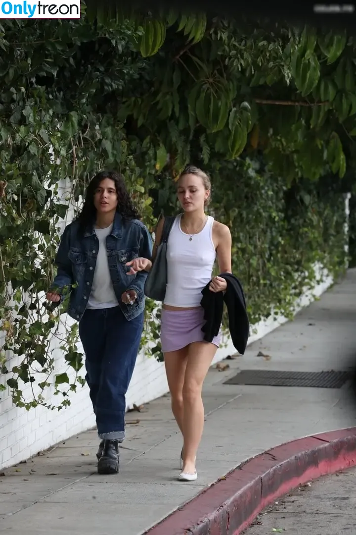 Lily-Rose Depp nude photo #0175 (Lily Rose Depp / lilyrose_depp / lilyrosemeldepp)