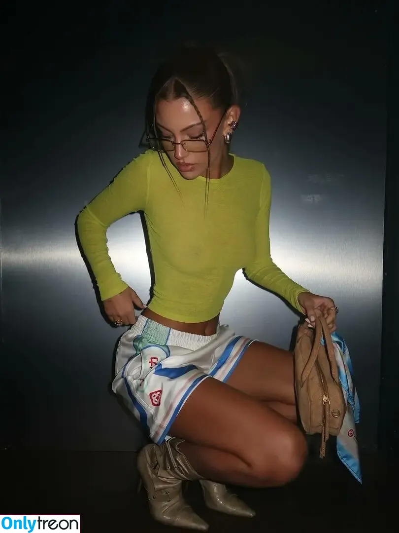 Lily Rowland nude photo #0185 (lilyrowland1)