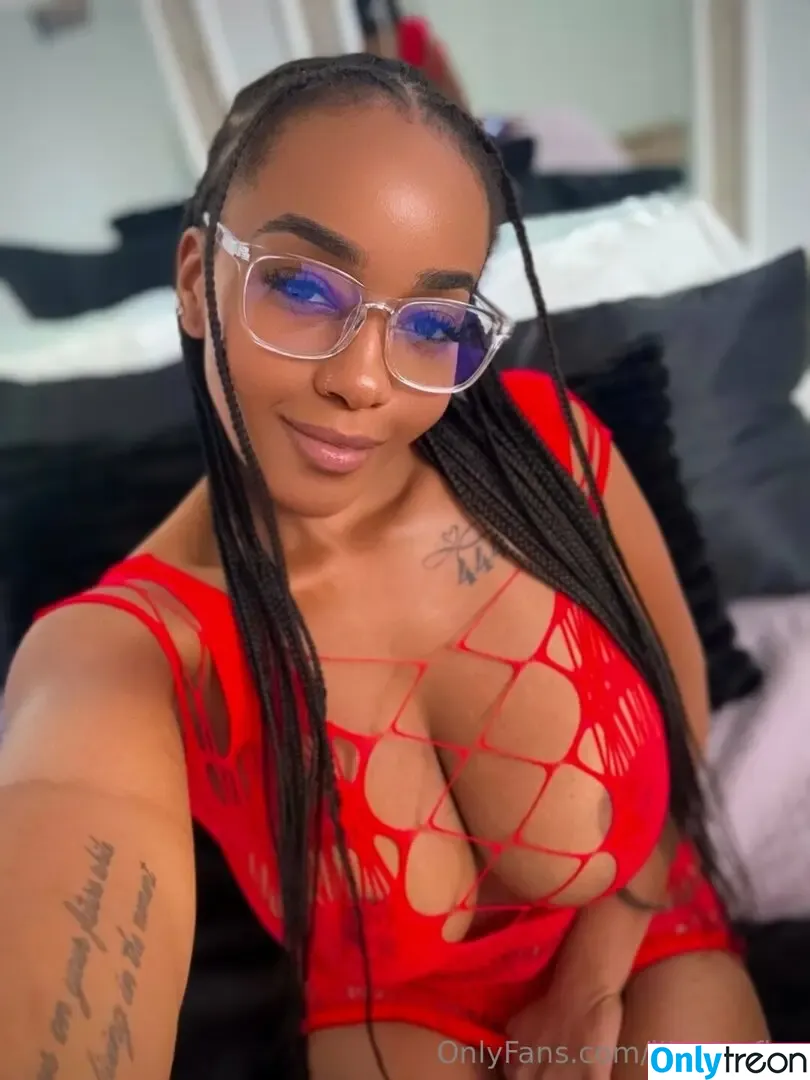 Lily Starfire nude photo #0434 (lily.starfire / lilystarfire.tv)
