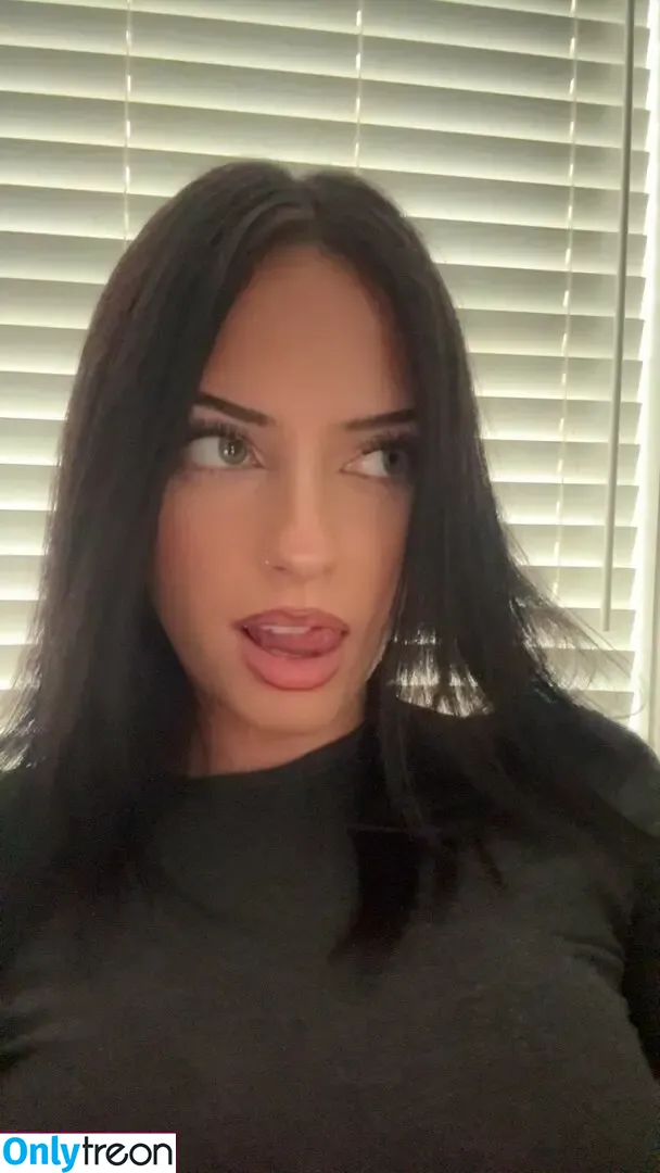 Lily Weber голая photo #0379 (itslily.w)