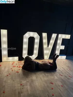 lilyandjoe1 / itslilyandjoe фото голая #0053