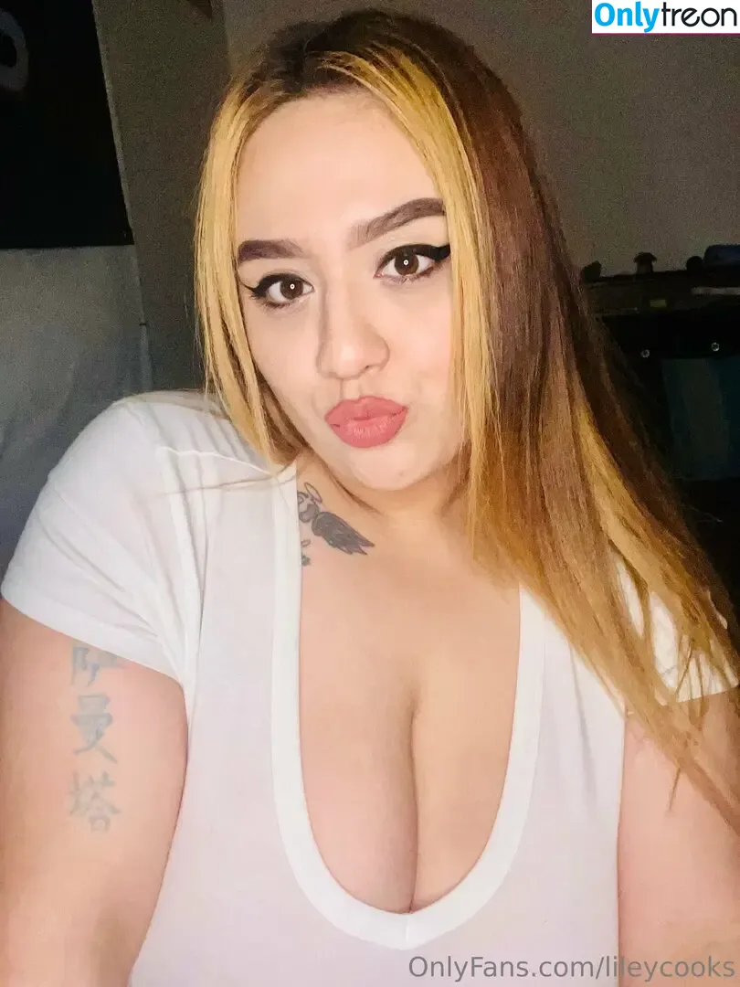 lilyanneee nude photo #0043 (lilyanneee)
