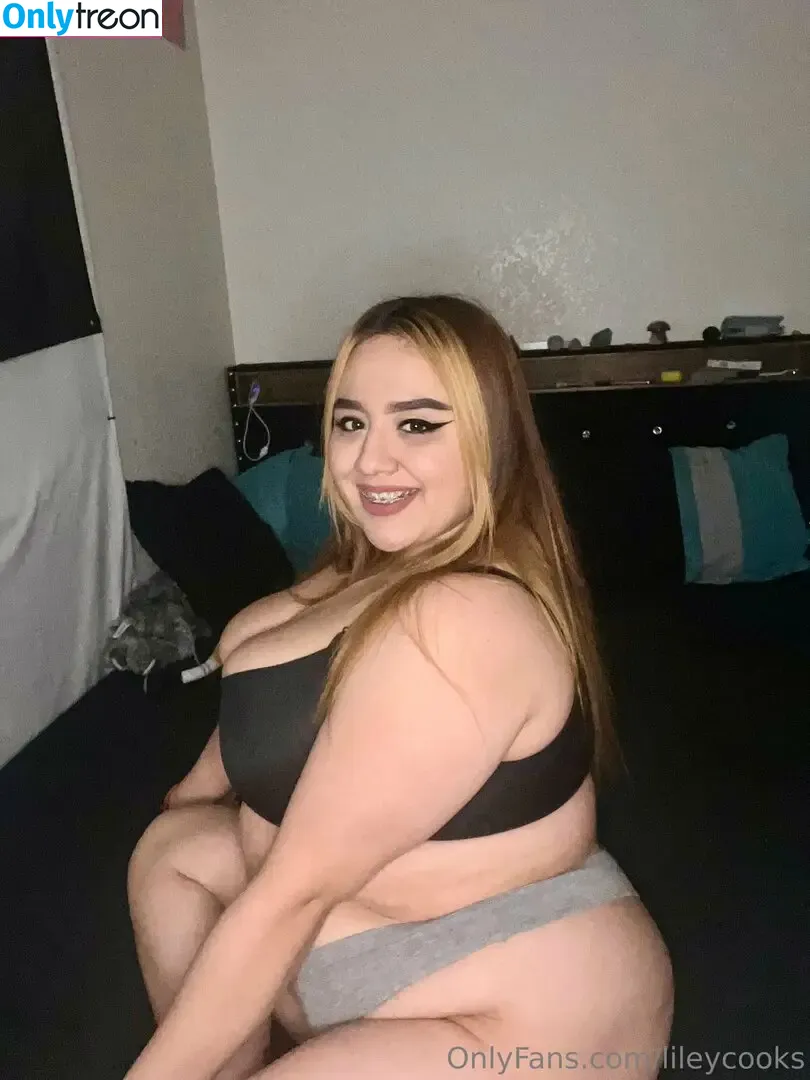 lilyanneee nude photo #0045 (lilyanneee)
