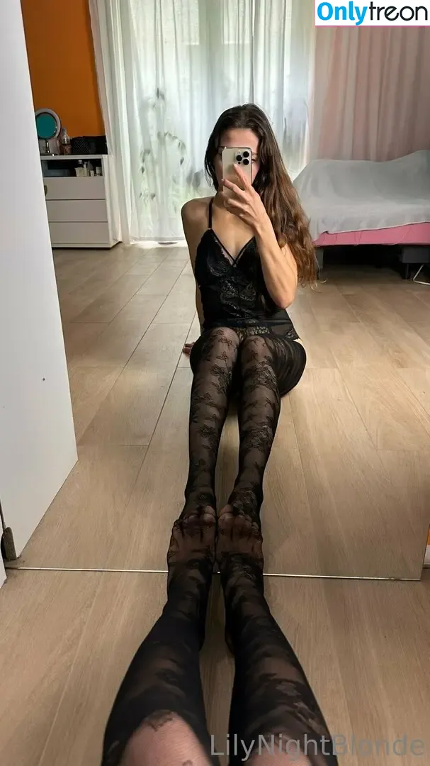 lilyblonde голая photo #0030 (lilyblondestudio)