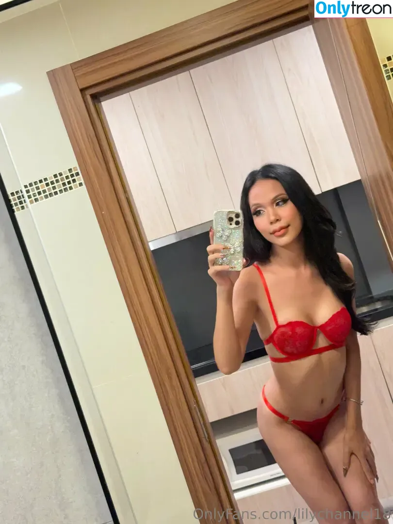 lilychannel18 nude photo #0233 (lilychan18)