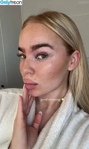  nude photo #0003