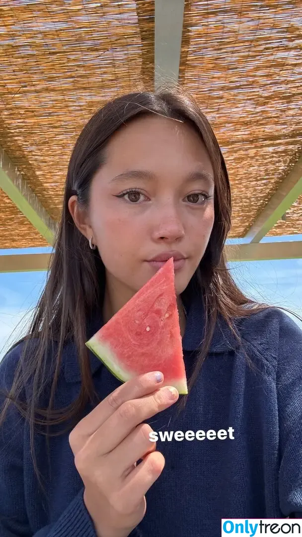 Lilychee голая photo #1023 (Lilychee)