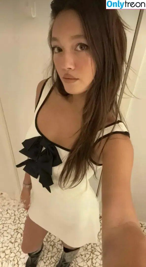 Lilychee nude photo #1979 (Lilychee)
