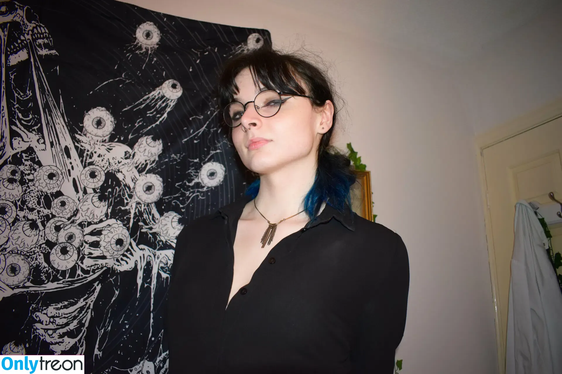 lilychoccy голая photo #0058 (lilychocky)