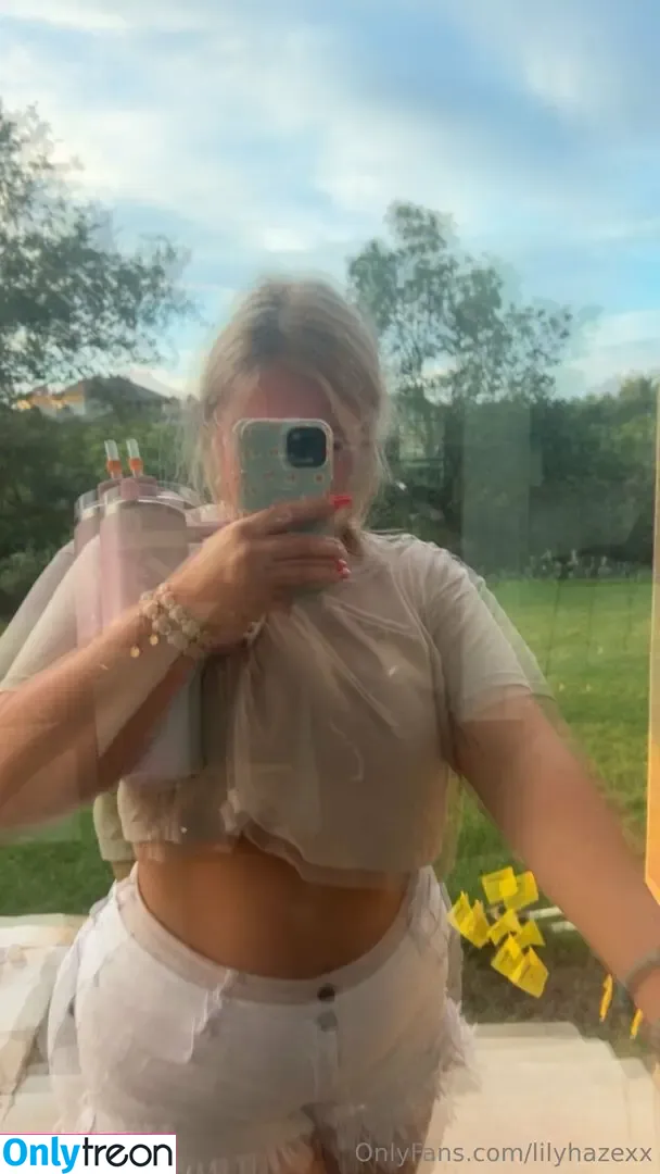 lilyhazexx голая photo #0064 (lilyhazexx)