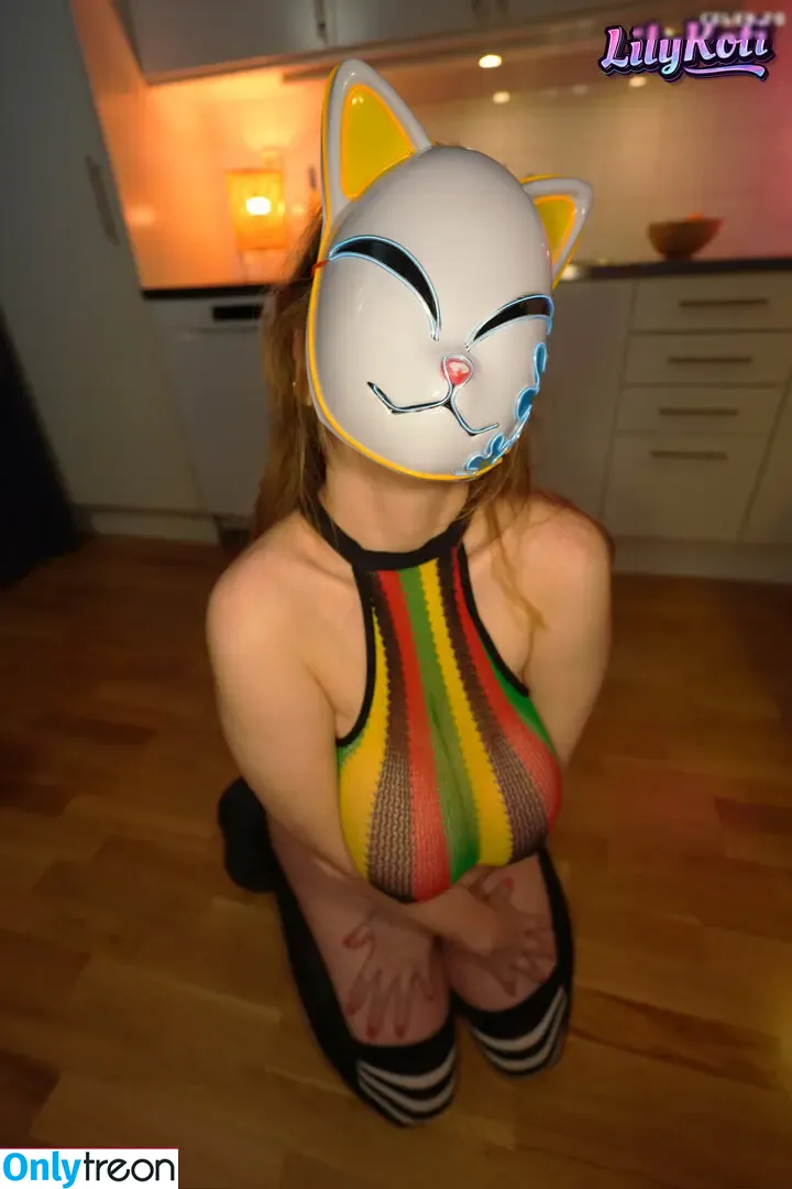 LilyKoti nude photo #0197 (lilyannekot)