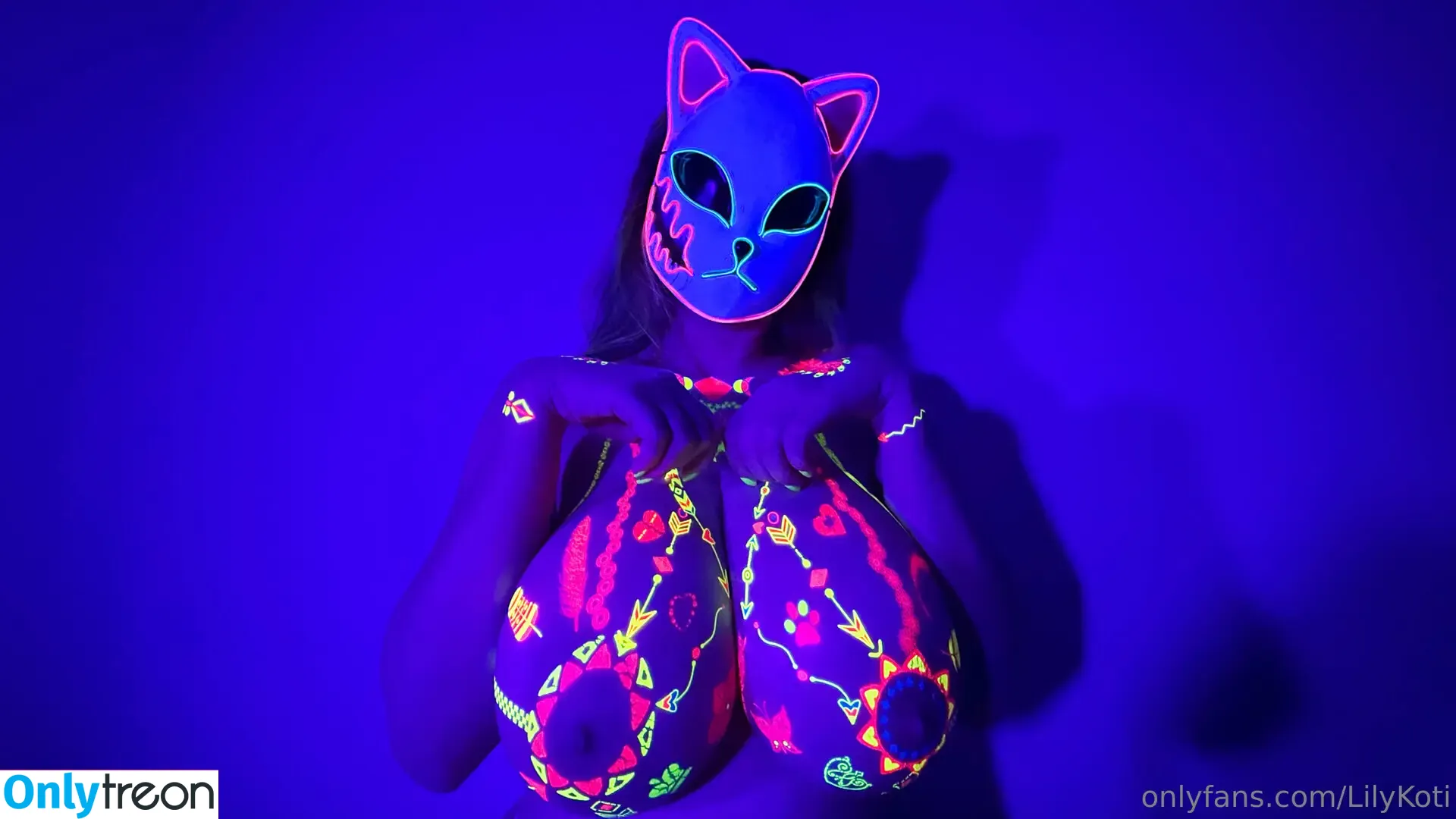LilyKoti nude photo #0325 (lilyannekot)