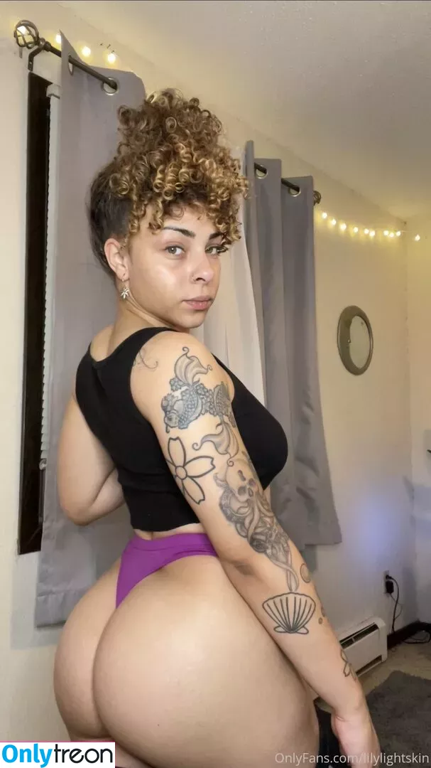 lilylightskin nude photo #0077 (lillightzkin)