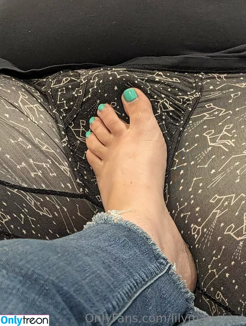 lilymariefeet nude photo #0029 (lilymarie.f)