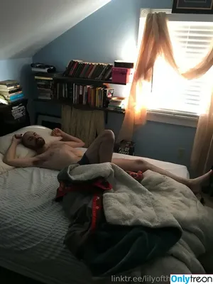  nude photo #0004