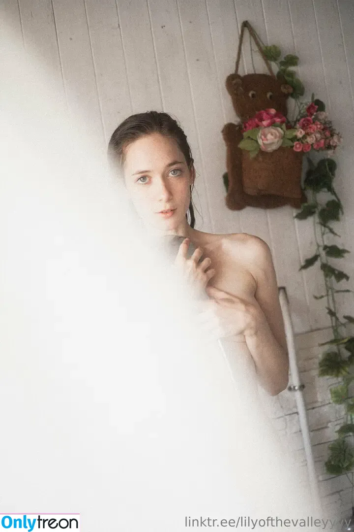 lilyofthevalleyyyy nude photo #0021 (lilyofthevalleyyyy)
