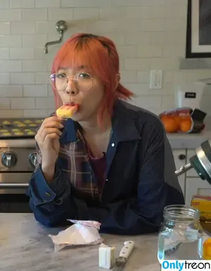LilyPichu / onlysaber nude photo #0044
