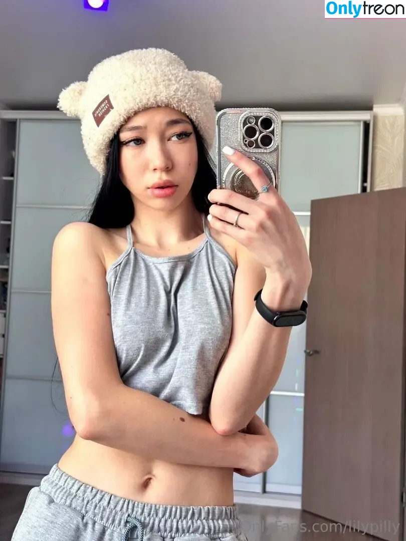 lilypilly nude photo #0107 (lilypilly_fotografie)