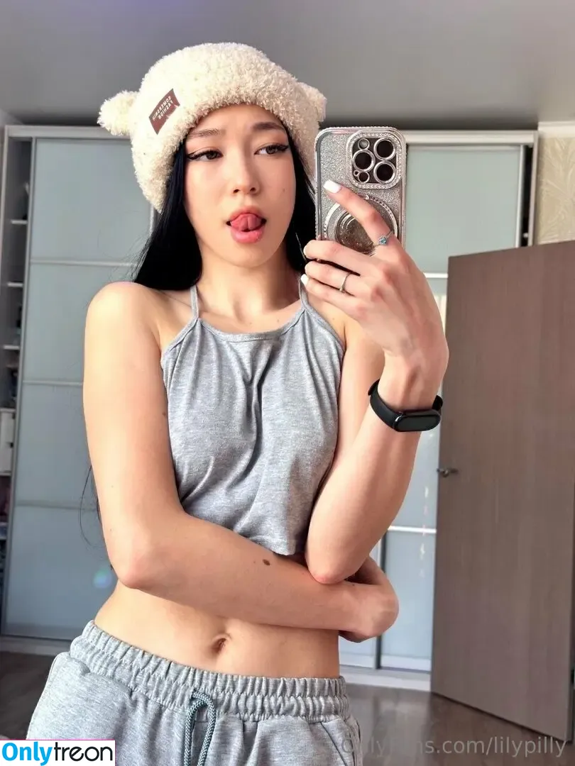 lilypilly nude photo #0108 (lilypilly_fotografie)