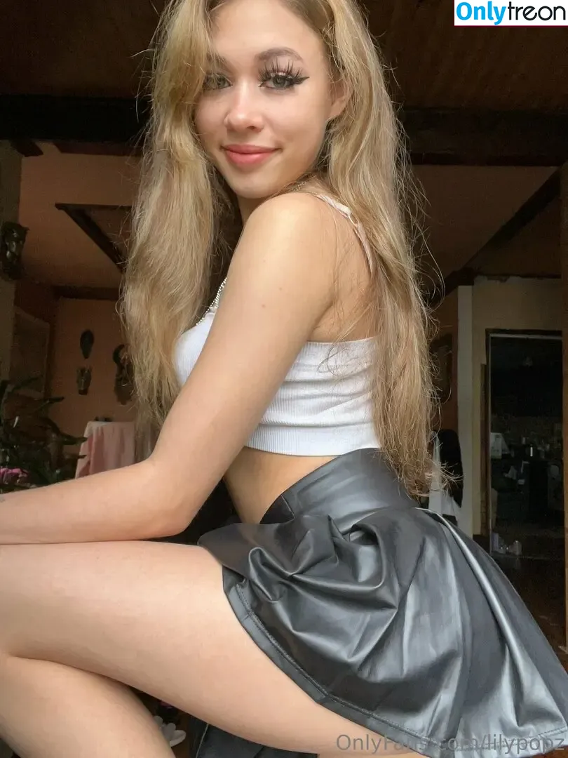 lilypopz голая photo #0029 (lilylolypopz)