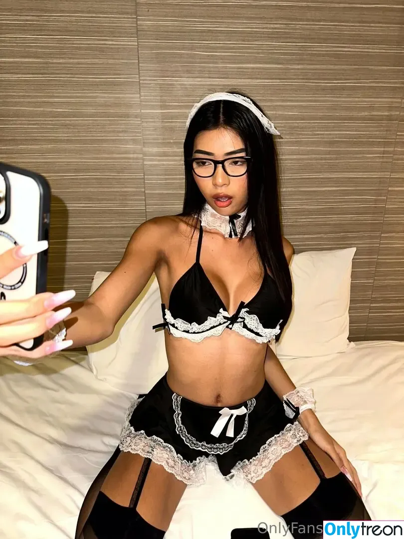 lilysg голая photo #0003 (lilysg)
