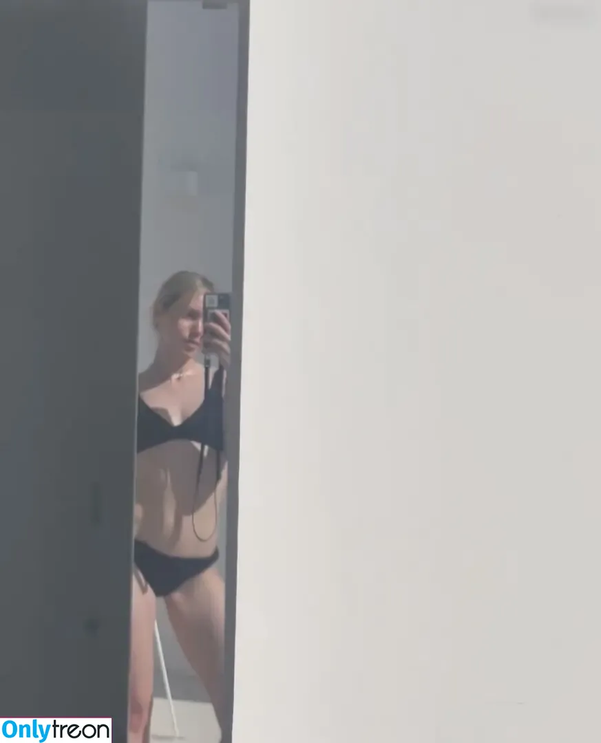 Lina Larissa Strahl голая photo #0035 (_lina_official_)