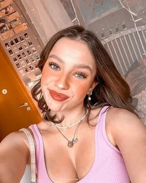 Lina Valeska / vivi_lbv nude photo #0017