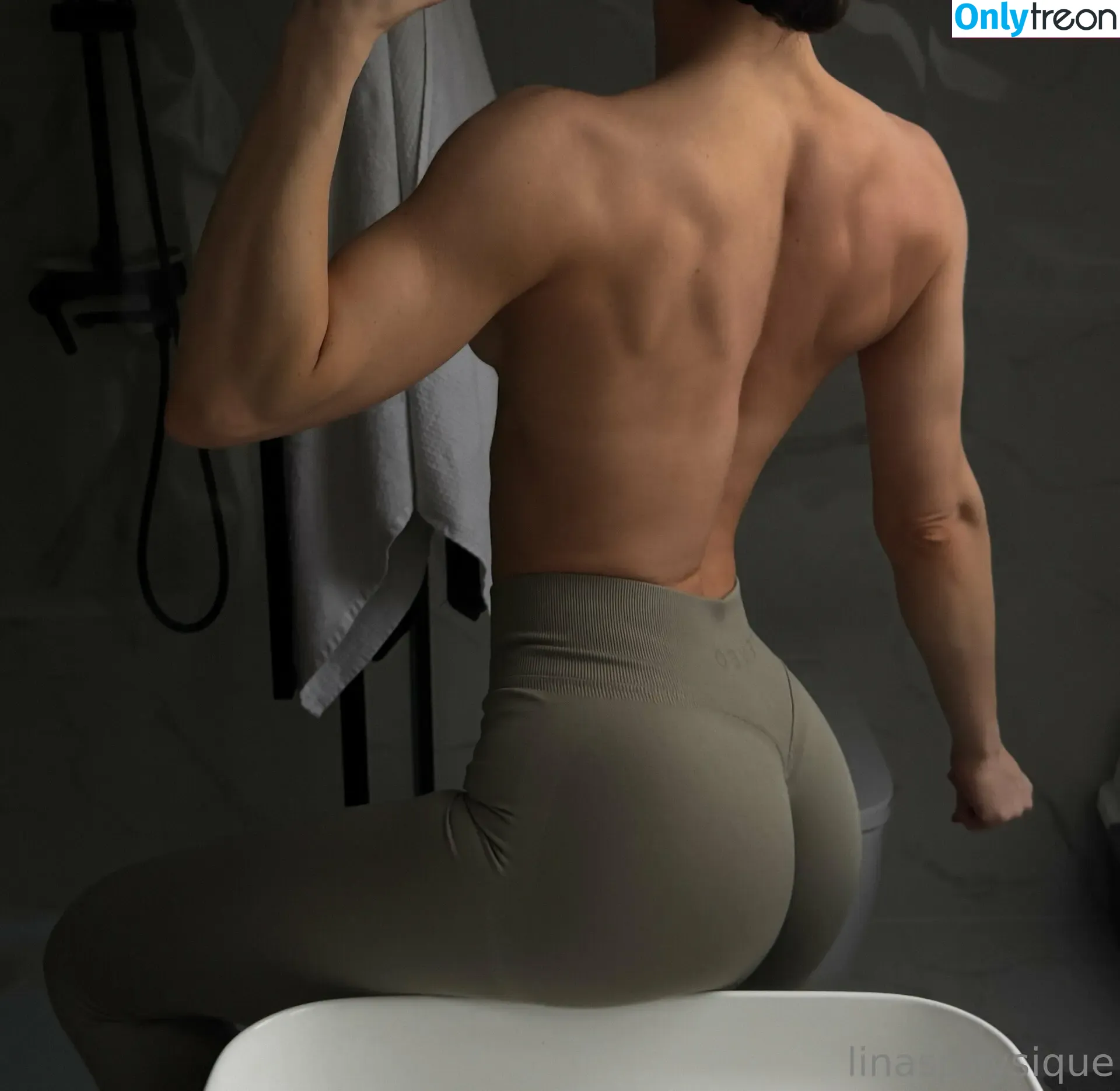 linasphysique голая photo #0108 (linasphysique)