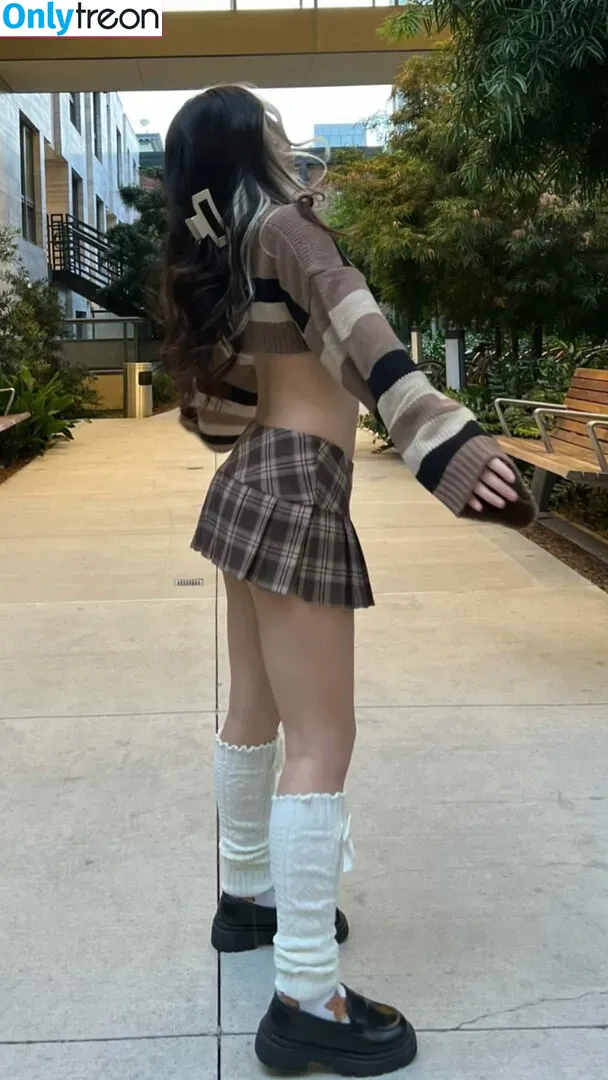 linawinaly nude photo #0066 (linaalovee7)