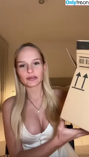 Linda Gleiber leaked nudes