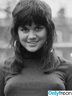 Linda Ronstadt / lindaronstadtmusic nude photo #0010