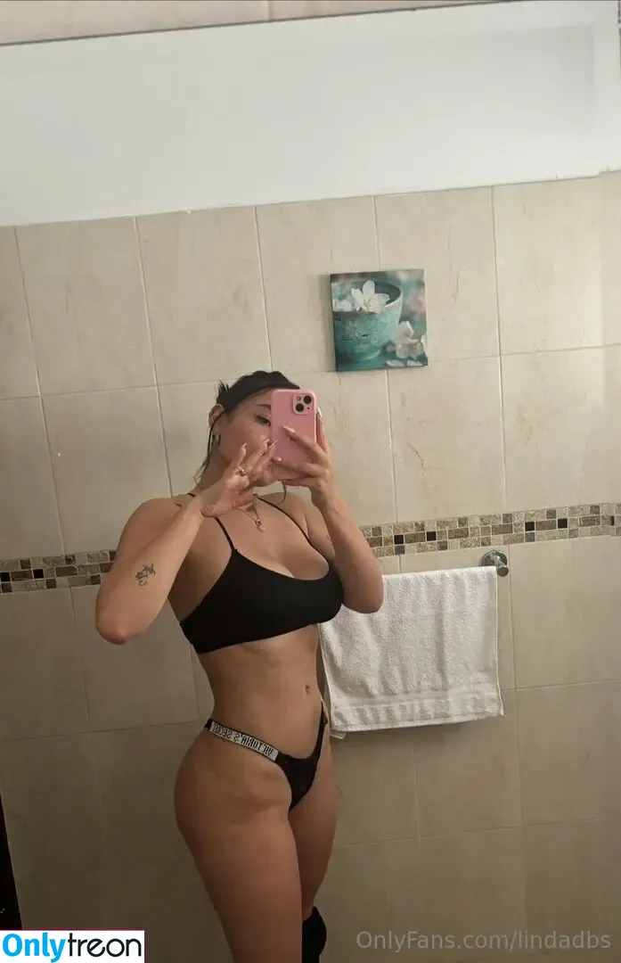 lindadbs nude photo #0007 (lindadb_)
