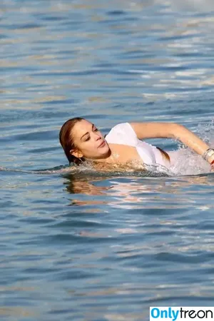 Lindsay Lohan / lindsaylohan nude photo #0536
