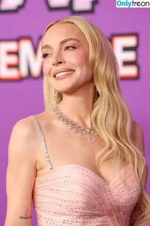 Lindsay Lohan / lindsaylohan / lindsaylohan201 фото голая #1290