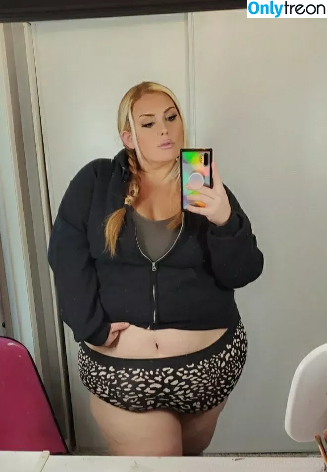 lindseefoxxx голая photo #0002 (lindseefoxxx)