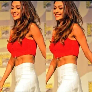 Lindsey Morgan / linzzmorgan фото голая #0071