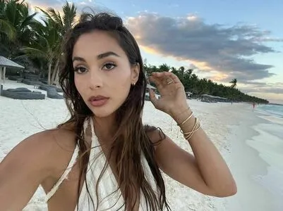 Lindsey Morgan / linzzmorgan фото голая #0101