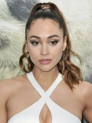 Lindsey Morgan / lindsaymorgan / linzzmorgan фото голая #0171