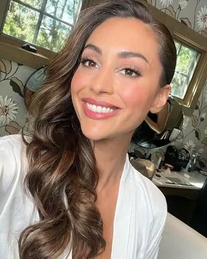 Lindsey Morgan / lindsaymorgan / linzzmorgan фото голая #0184