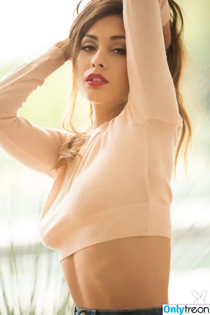 Lindsey Morgan голая photo #0040 (linzzmorgan)