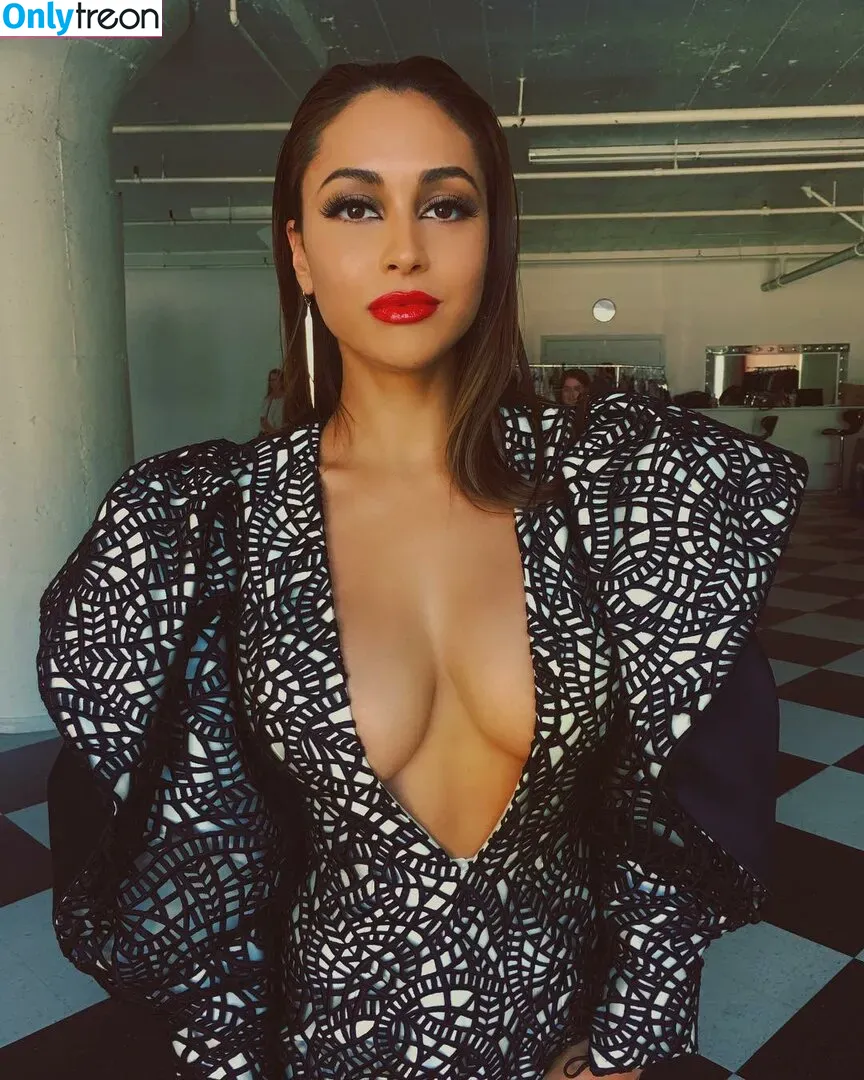 Lindsey Morgan nude photo #0067 (linzzmorgan)
