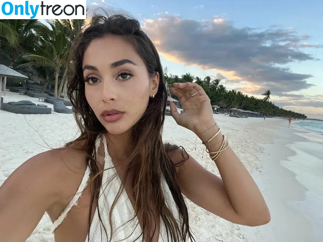 Lindsey Morgan nude photo #0101 (linzzmorgan)